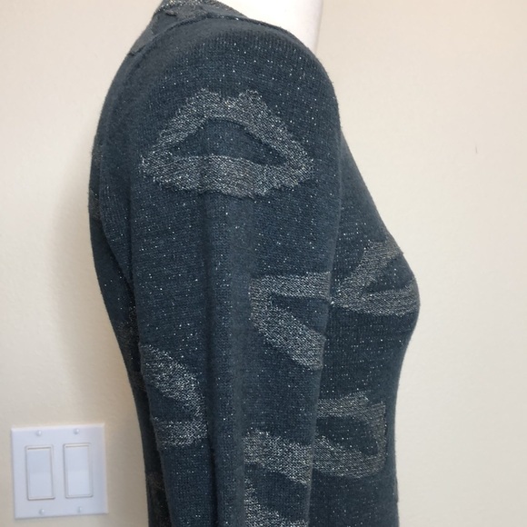 Sweater - Picture 3 of 6
